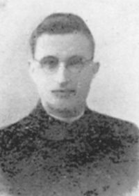 Don Primo Migliorini, parroco di S. Flora a Torrita, deceduto il 02-12-1943